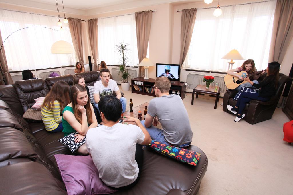 Mcsleep Hostel Praha Bagian luar foto
