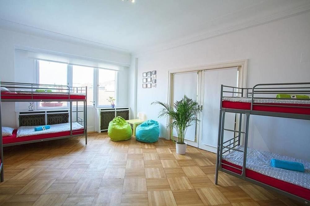 Mcsleep Hostel Praha Bagian luar foto
